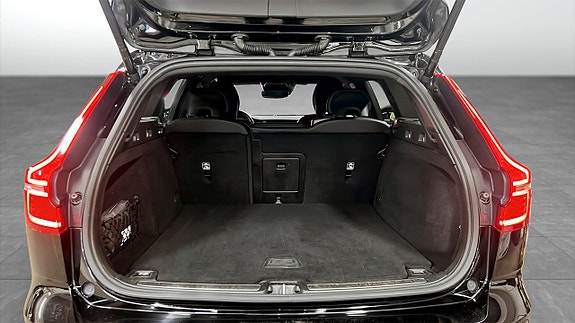 Volvo V60 12 of 12