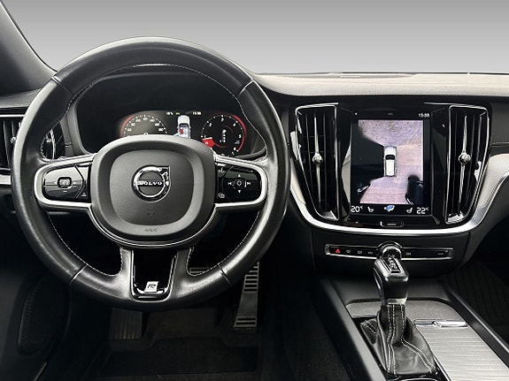 Volvo V60 16 of 18