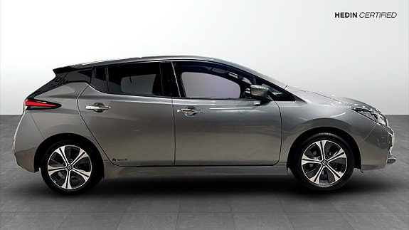 Nissan Leaf 6 of 9