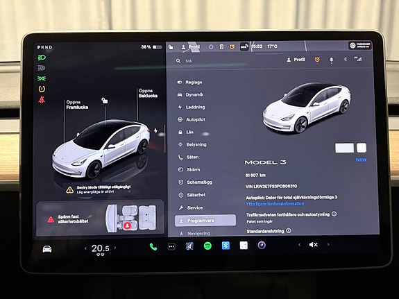 Tesla Model 3 20 of 23