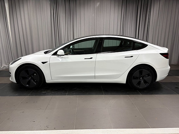 Tesla Model 3 3 of 23