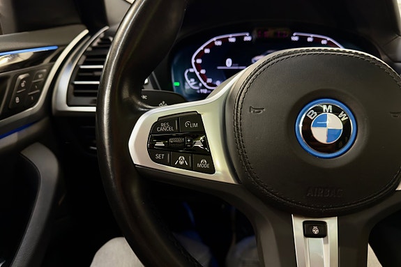 BMW iX3 12 of 30