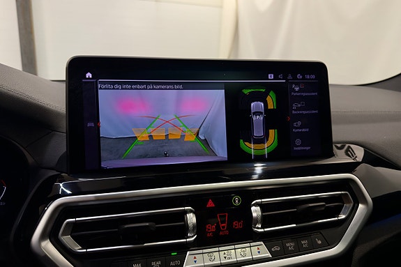 BMW iX3 23 of 30