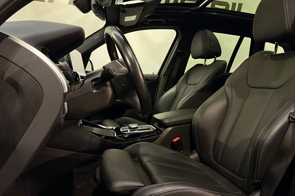 BMW iX3 9 of 30