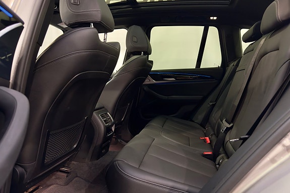 BMW iX3 28 of 30