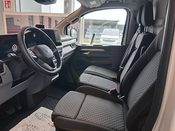 Volkswagen Transporter 3 of 5