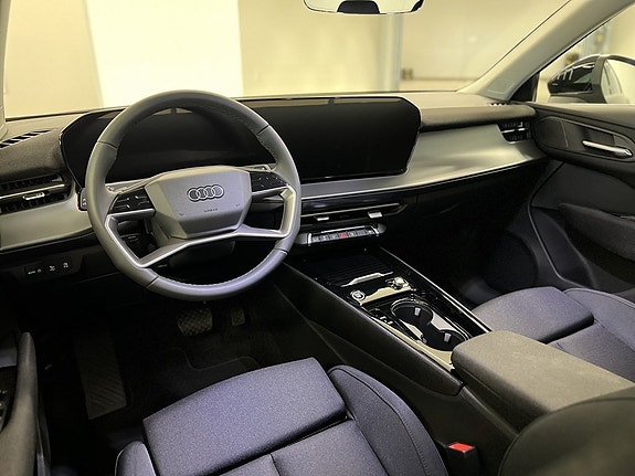 Audi Q3 5 of 8