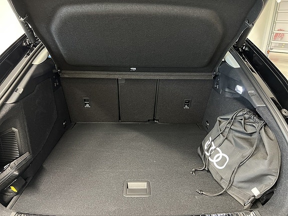 Audi Q3 3 of 8