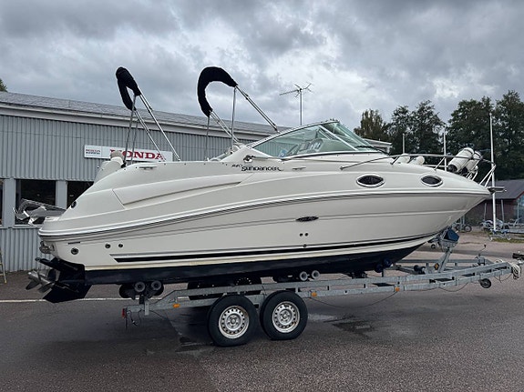 Sea Ray 240 Sundancer Mercruiser 5,0 MPI 260hk - 2007 4 of 12
