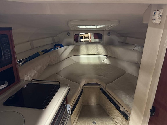 Sea Ray 240 Sundancer Mercruiser 5,0 MPI 260hk - 2007 10 of 12