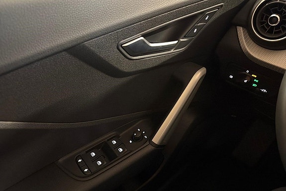 Audi Q2 15 of 23