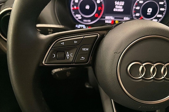 Audi Q2 16 of 23