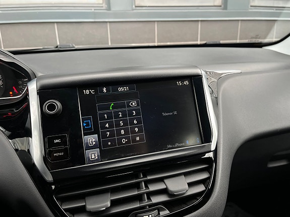 Peugeot 208 17 of 25