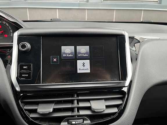Peugeot 208 16 of 25