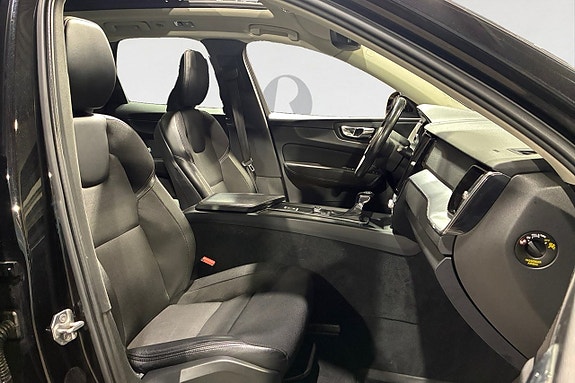 Volvo XC60 17 of 19