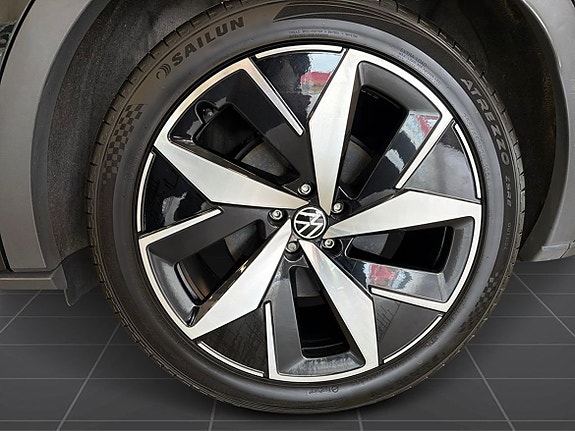 Volkswagen ID.4 GTX 9 of 21