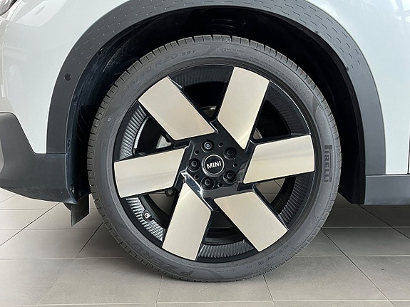 MINI Countryman E 4 of 13