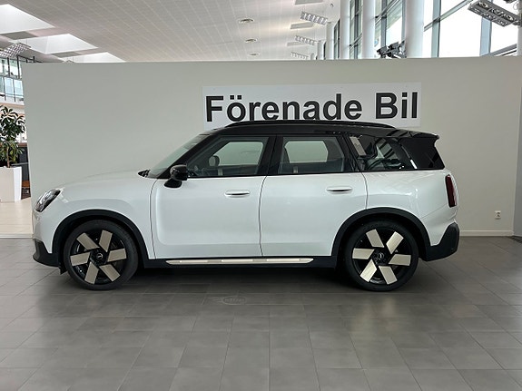 MINI Countryman E 3 of 13