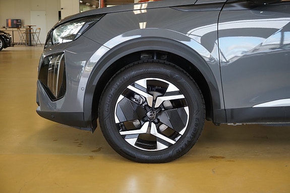Peugeot 2008 12 of 13