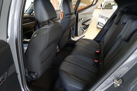 Peugeot 2008 4 of 13