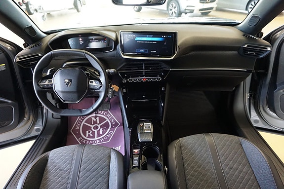 Peugeot 2008 8 of 13