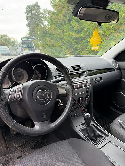 Mazda 3 6 of 7