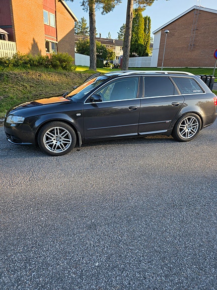 Audi A4 2 of 7
