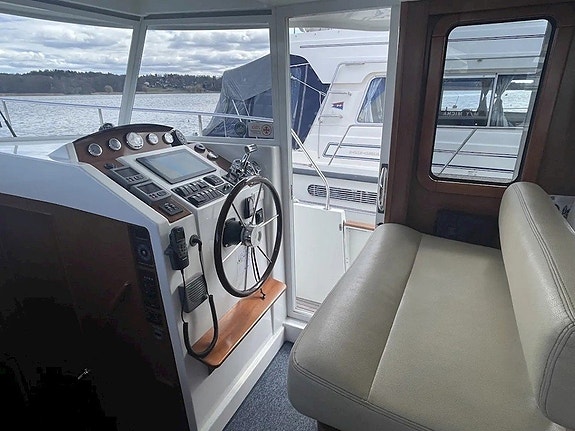 Beneteau Swift Trawler 34 FB 13 of 30