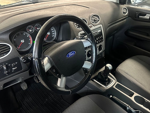 Ford Focus 11 of 13
