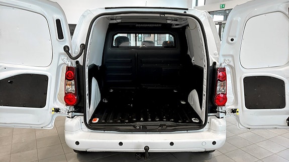 Peugeot Partner 5 of 9
