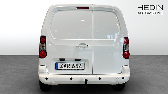 Peugeot Partner 7 of 9