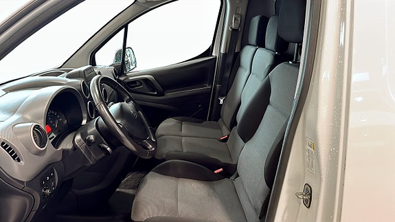Peugeot Partner 3 of 9