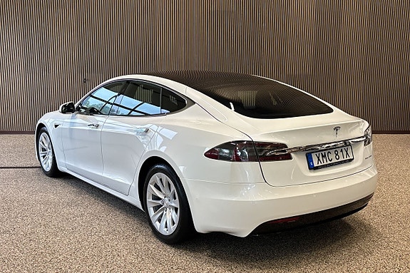 Tesla Model S 3 of 14