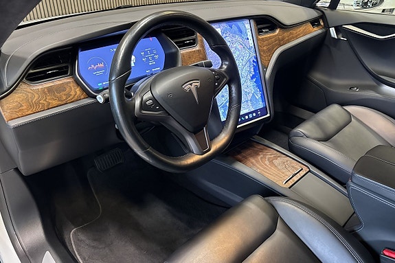 Tesla Model S 5 of 14