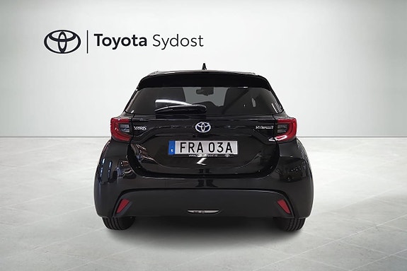 Toyota Yaris 6 of 20
