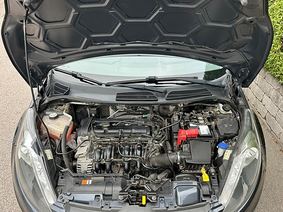 Ford Fiesta 9 of 10