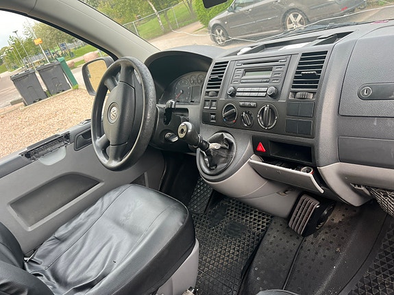 Volkswagen Transporter 7 of 7
