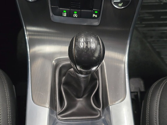Volvo V60 16 of 23