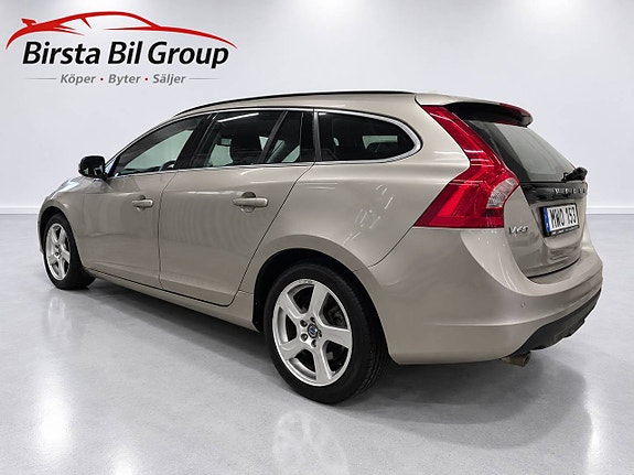 Volvo V60 5 of 23