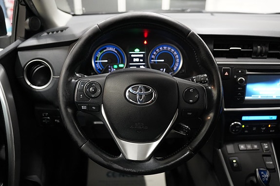 Toyota Auris 9 of 18