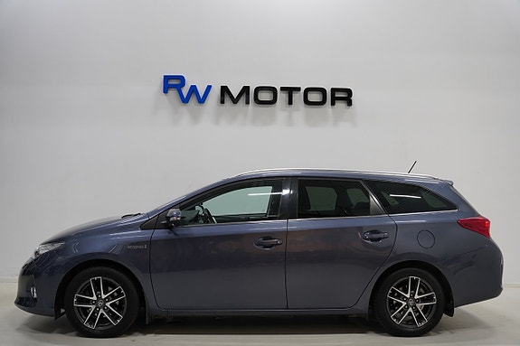 Toyota Auris 3 of 18