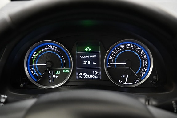 Toyota Auris 10 of 18