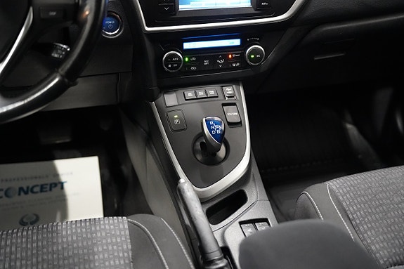 Toyota Auris 11 of 18