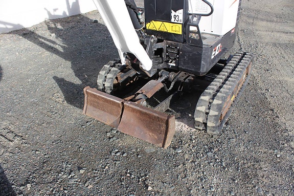 Minigrävare Bobcat E10 tiltfäste 10 of 11