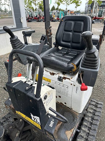 Minigrävare Bobcat E10 tiltfäste 9 of 10