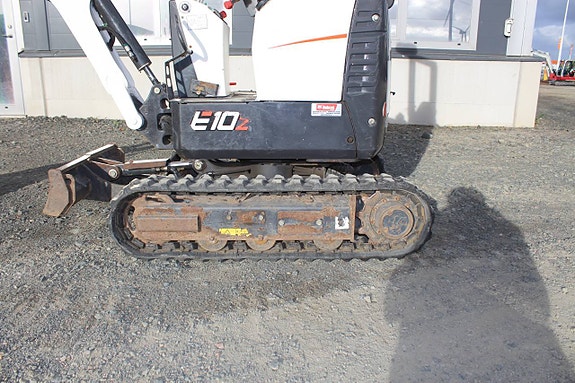 Minigrävare Bobcat E10 tiltfäste 9 of 11