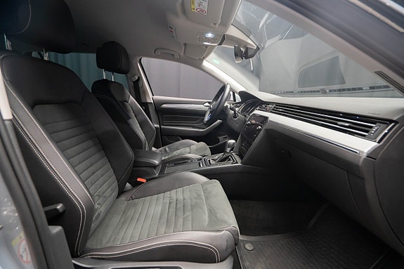 Volkswagen Passat 21 of 22