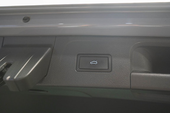 Volkswagen Passat 22 of 22