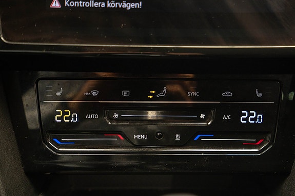 Volkswagen Passat 17 of 22