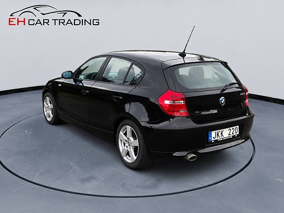 BMW 118d 4 of 7